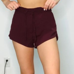 H&M burgundy short
